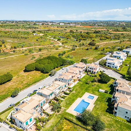 A Vilita Beach Apartment Пера Экстерьер фото